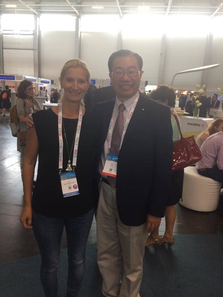 Prof. Lee és Nagy Lívia a Melletted a helyem Egyesület alelnöke